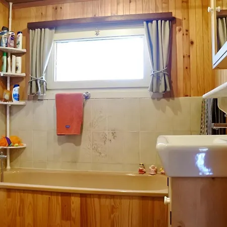 Charming Holiday Chalet Located In A Private Estate With Fenced Garden * هان سور ليسه