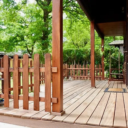 Шале Charming Holiday Chalet Located In A Private Estate With Fenced Garden *